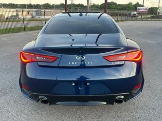 2017 INFINITI Q60