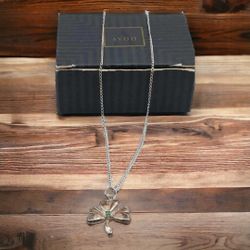 Avon Sterling Silver Shamrock Necklace