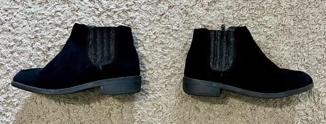 Girls Size 12 Black Shoe 