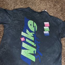 Xmas Sale! $40 2XL Nike Shirt 