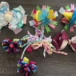 Hair Bows  $20 For All 