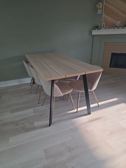 Dining room table 6 chairs