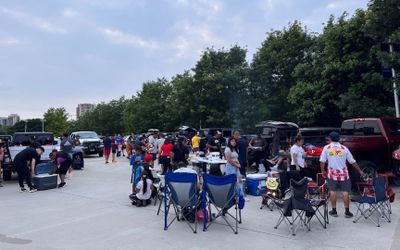Chicago Bears v Eagles Tailgate Parking Pass Lot D Today 9/28