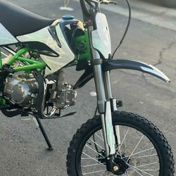 125 CC Dirtbike On Sale $$$ // Financing Available 