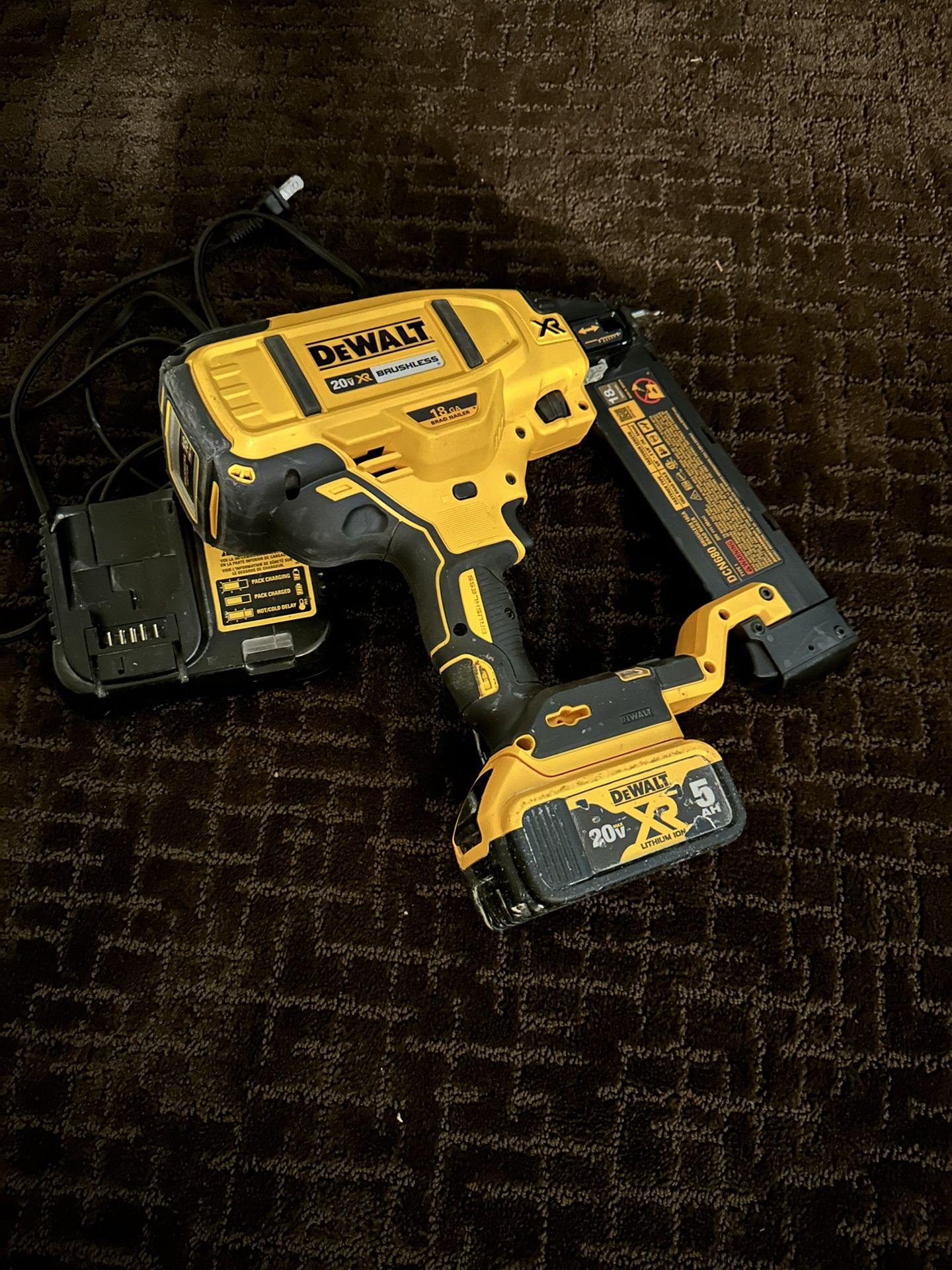 Dewalt 18G Brad Nailer 20V