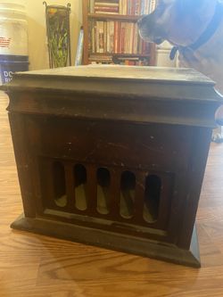Old Fashion Talking Machine-early Record Player