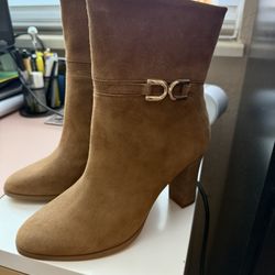 EXPRESS Brown Suede Ankle Boots - Size 8 