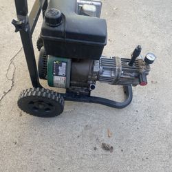 Coleman Powermate PSI 2000 Pressure Washer 