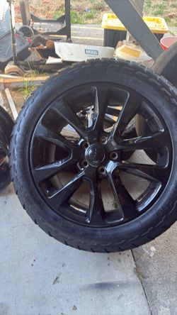 2 Black Alloy Wheel with Tire
