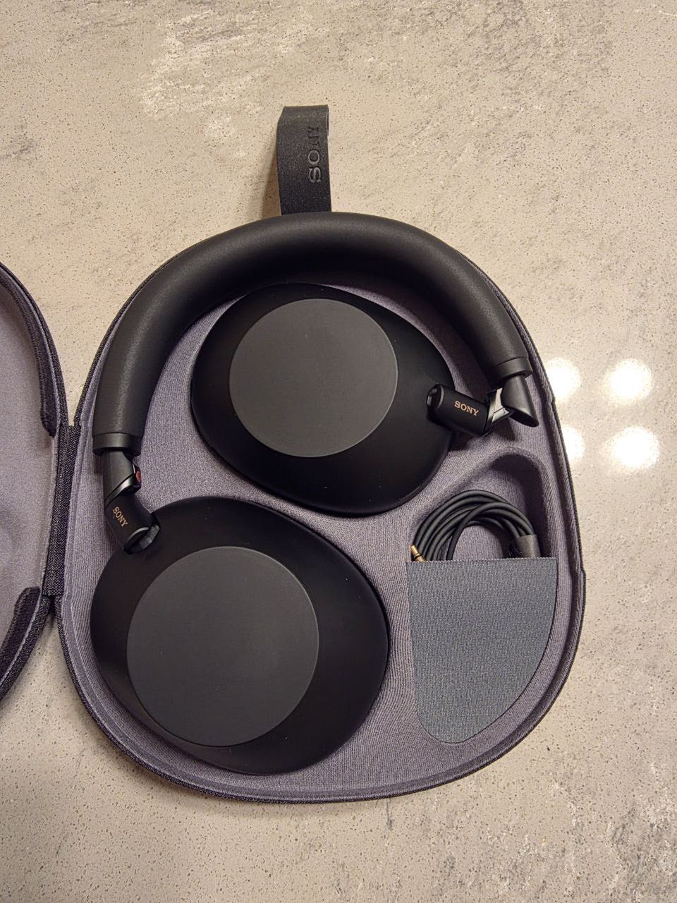 SONY WH1000-WM6 Super Mint Condition