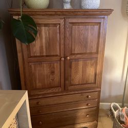 FREE Armoir