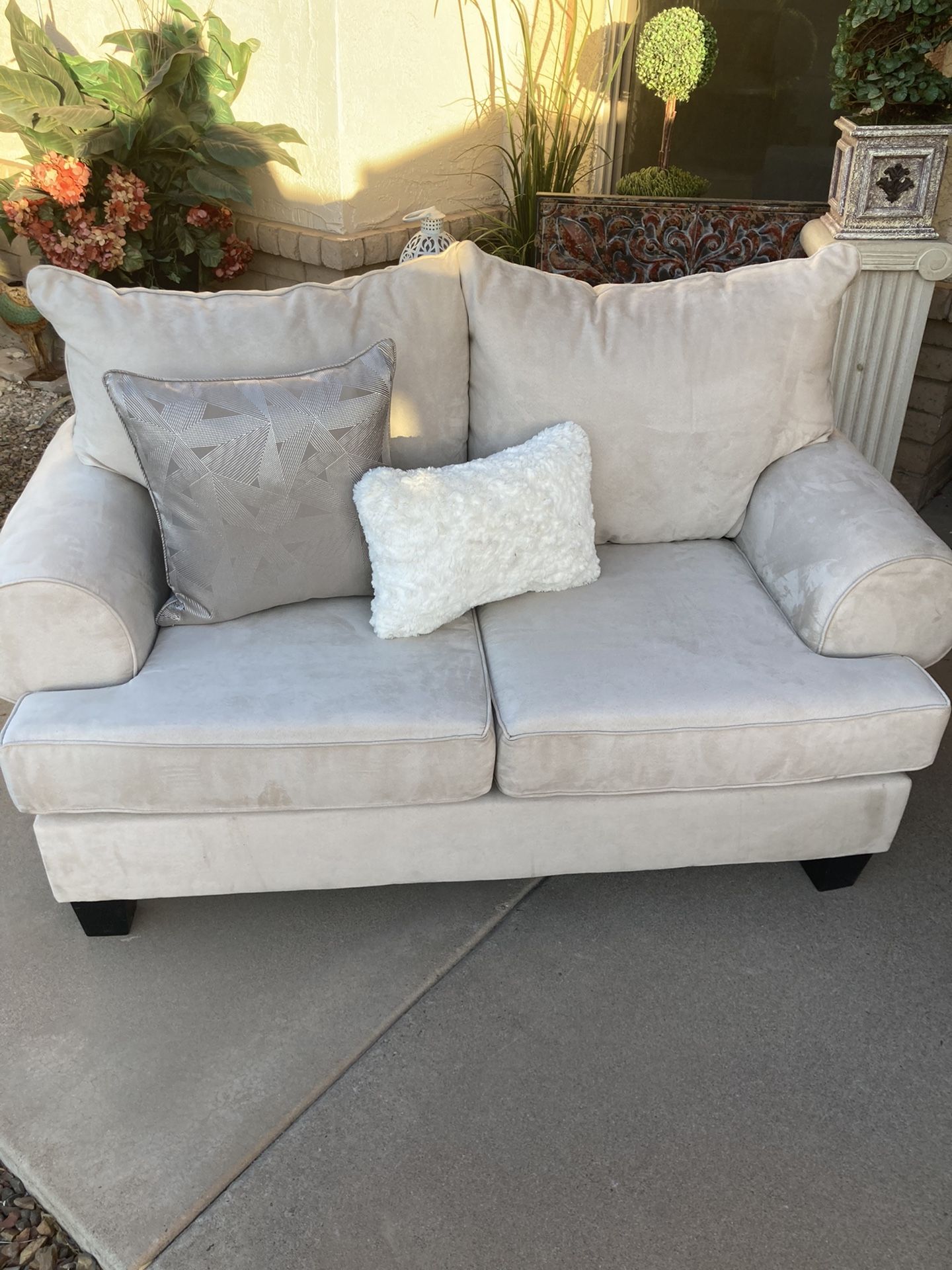 Beautiful Suede Loveseat 