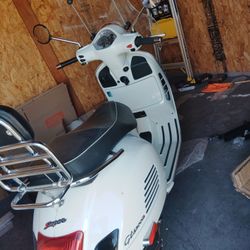 Vespa GTS 300 Sport