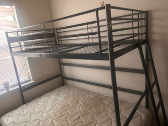 Bunk bed need gone asap