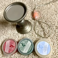 Candlestick warmer with scent pods