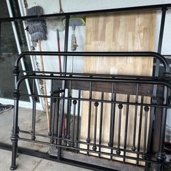 Metal Bed Frame 