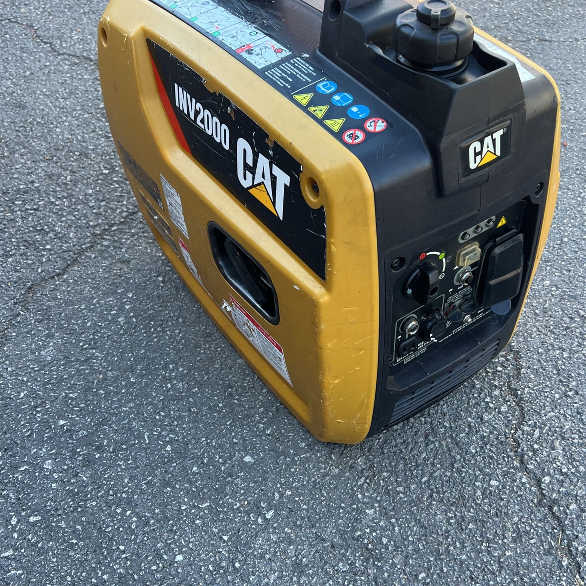 CAT INV2000 Portable Inverter Generator