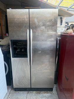 Kitchen Aid refrigerator