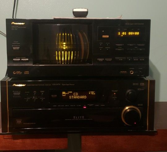 Pioneer elite vsx-39tx And pioneer elite pd-f17. OBO.