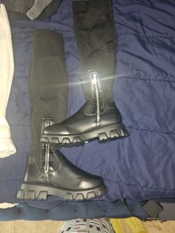 Thigh High Fashion Boots With Side Zip 2 Pair Never Worn