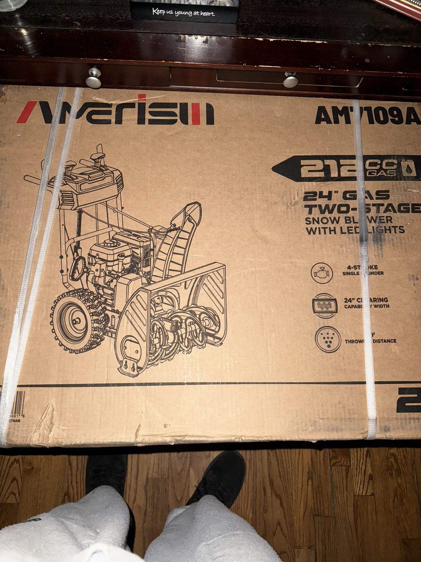 AMERISUN Snow Blower 212cc Gas Engine 24in Two Stage Brand New!!!!!!!!