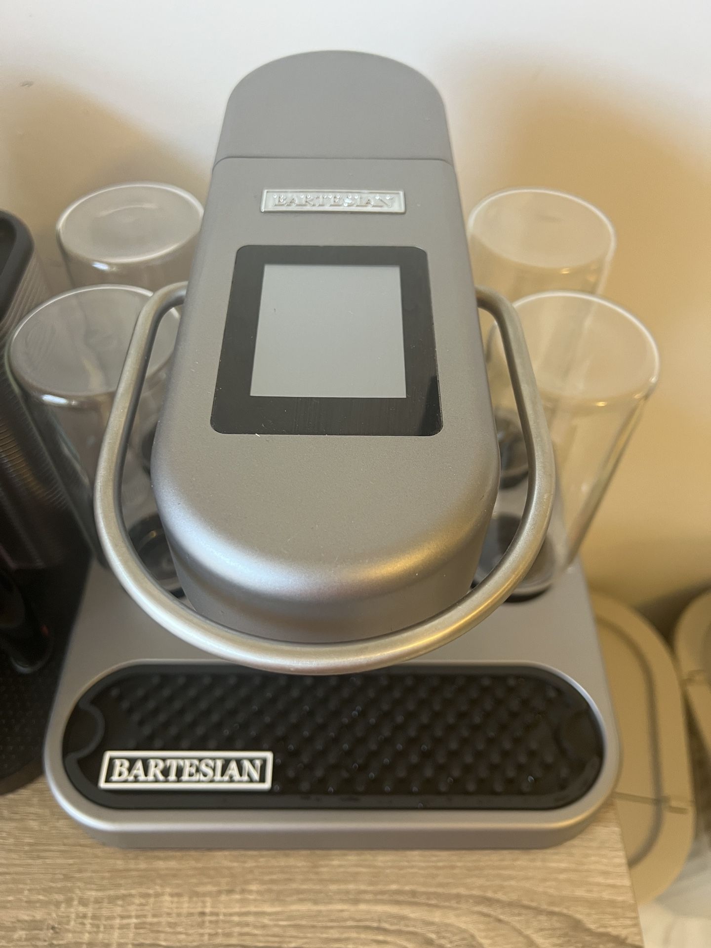 Bartesian Cocktail Maker