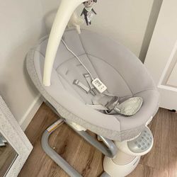 Baby Swing And Rocker!