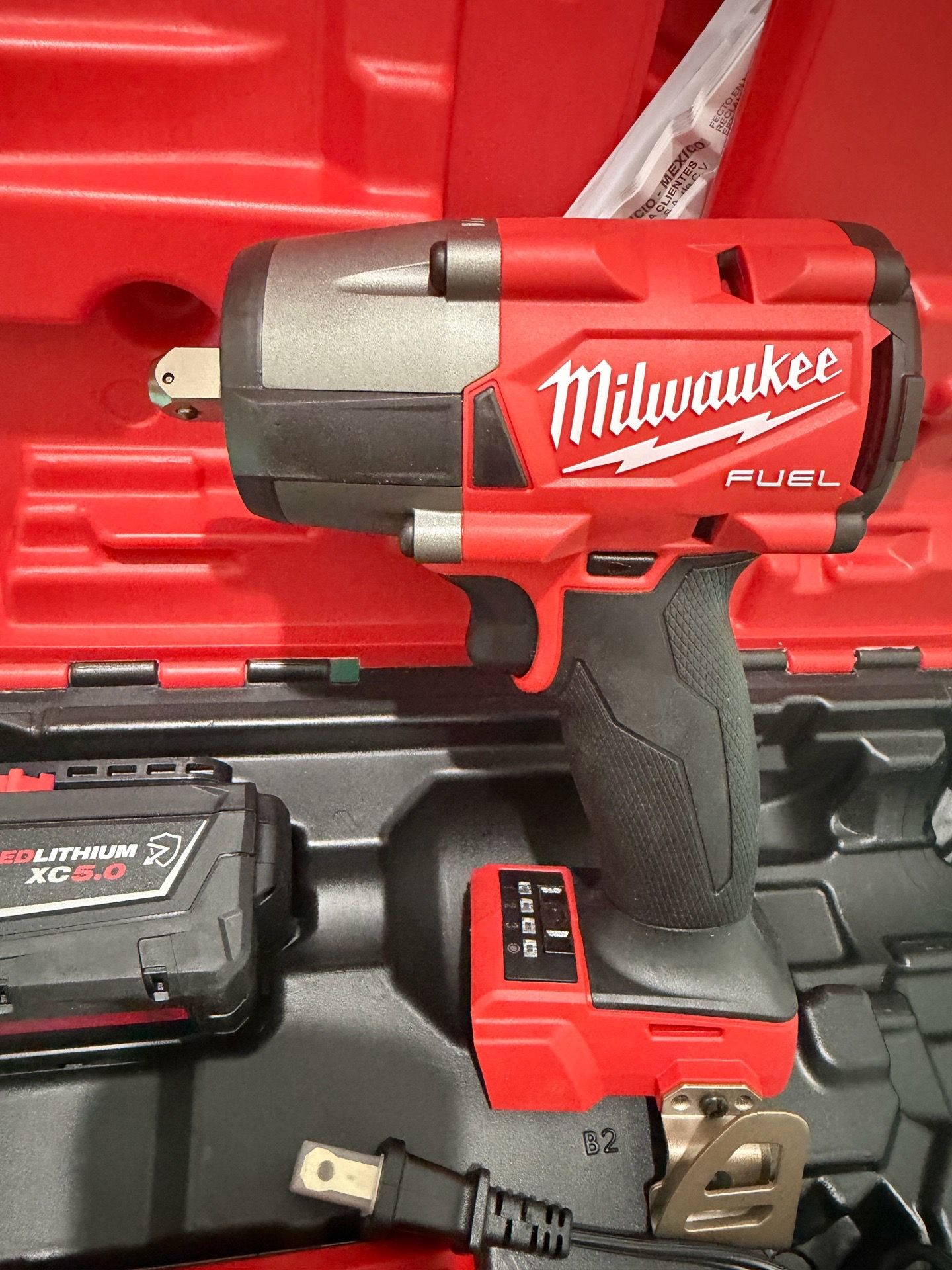 Milwaukee 2962P-22R M18 FUEL 1/2 " Mid-Torque Impact Wrench