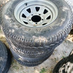 Tires and wheels jeep
