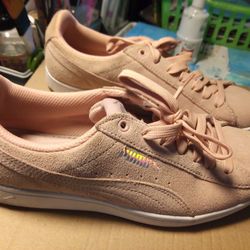 Light Pink Puma Sneakers Size 8.5 Womens