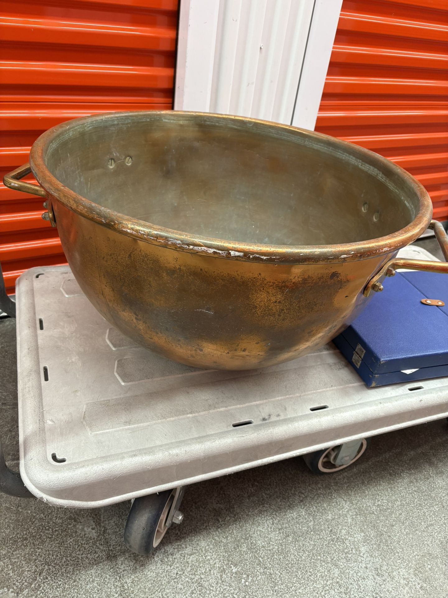Copper cauldron/kettle/copper kettle/large copper kettle