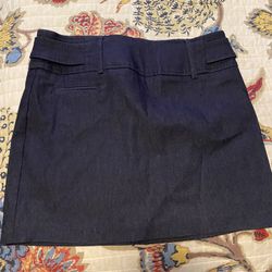 Forever 21 Mini Skirt Dark Blue Size Small Like New. 