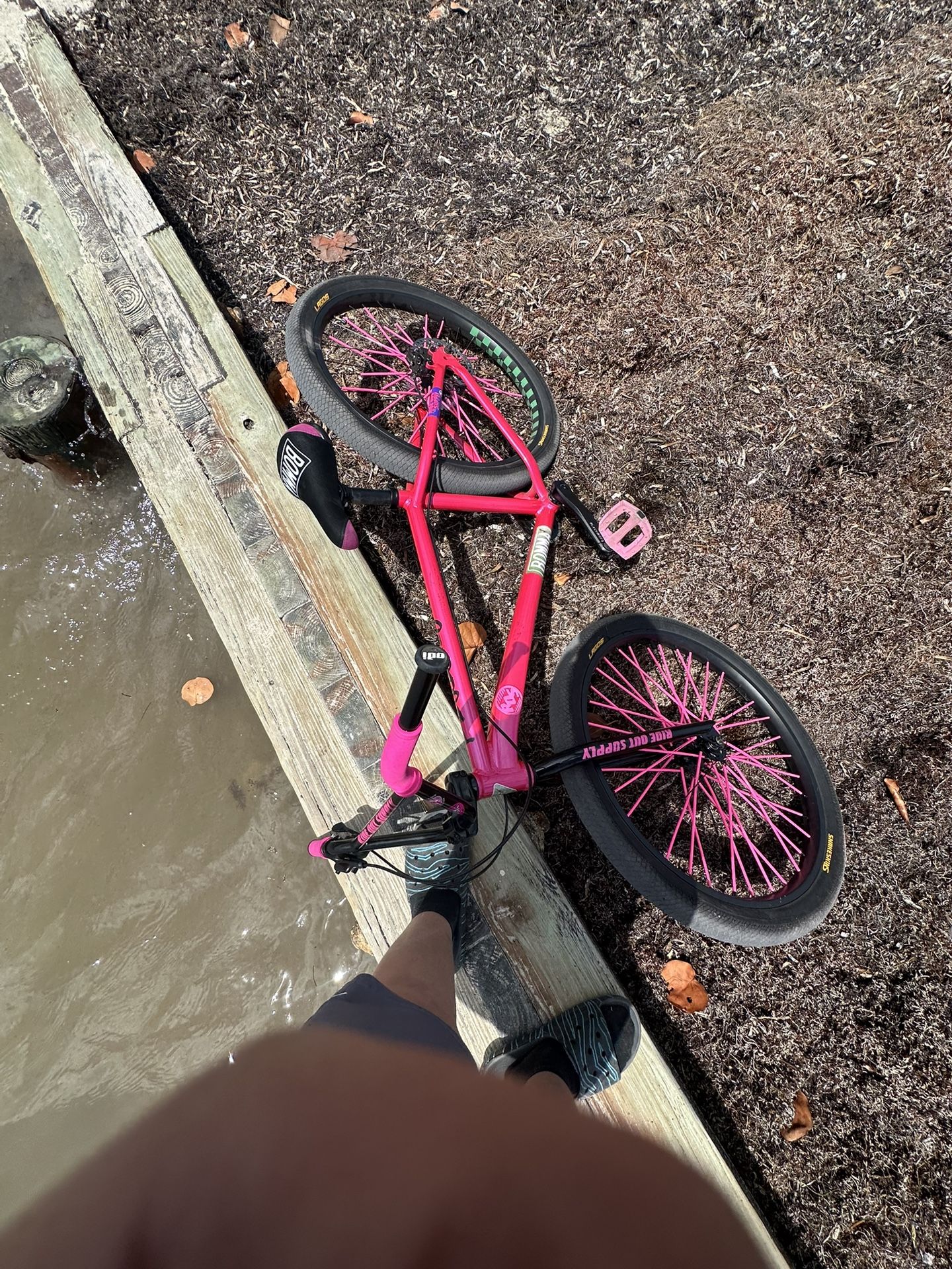 Mafia Bomma Traffic Pink 27.5(trades Only For Mafia Trust Or 800