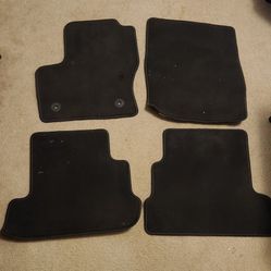 Ford Escape 2019 Carpet Floor Mats (Black)