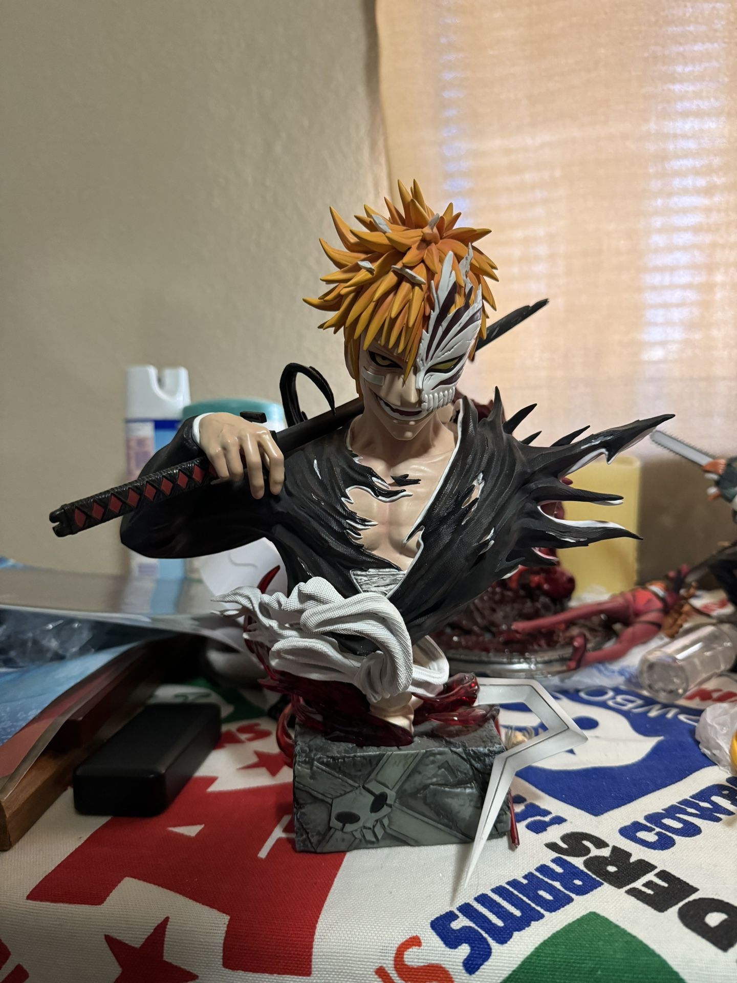 1/4 Ichigo Statue 