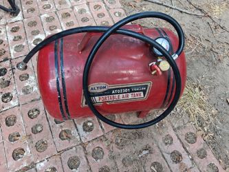 Portable air tank