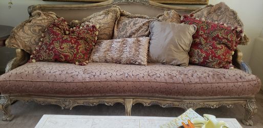 Large Italian couch - Neiman Marcus with Dawn cushions