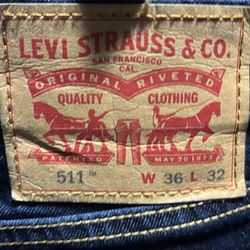 Levi jeans for men including switchable belt