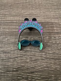 Princess Diaries Mia Thermopolis Pin Disney+ Hulu Throwbacks Mystery