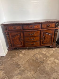 Buffet sideboard