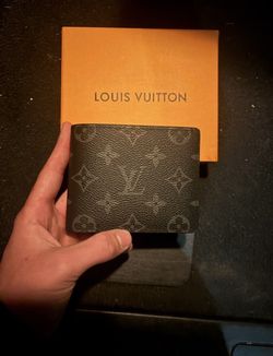 LV WALLET