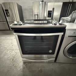 Whirlpool Slide In Stove ( Cocina ) 