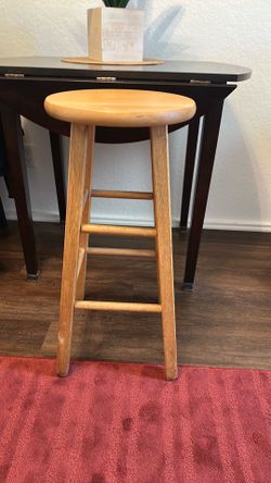 Wood bar stool