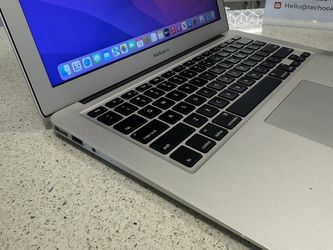 2017 Apple MacBook Air 13” 