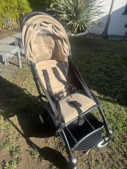 Babyzen YOYO2 (Very Clean) $250