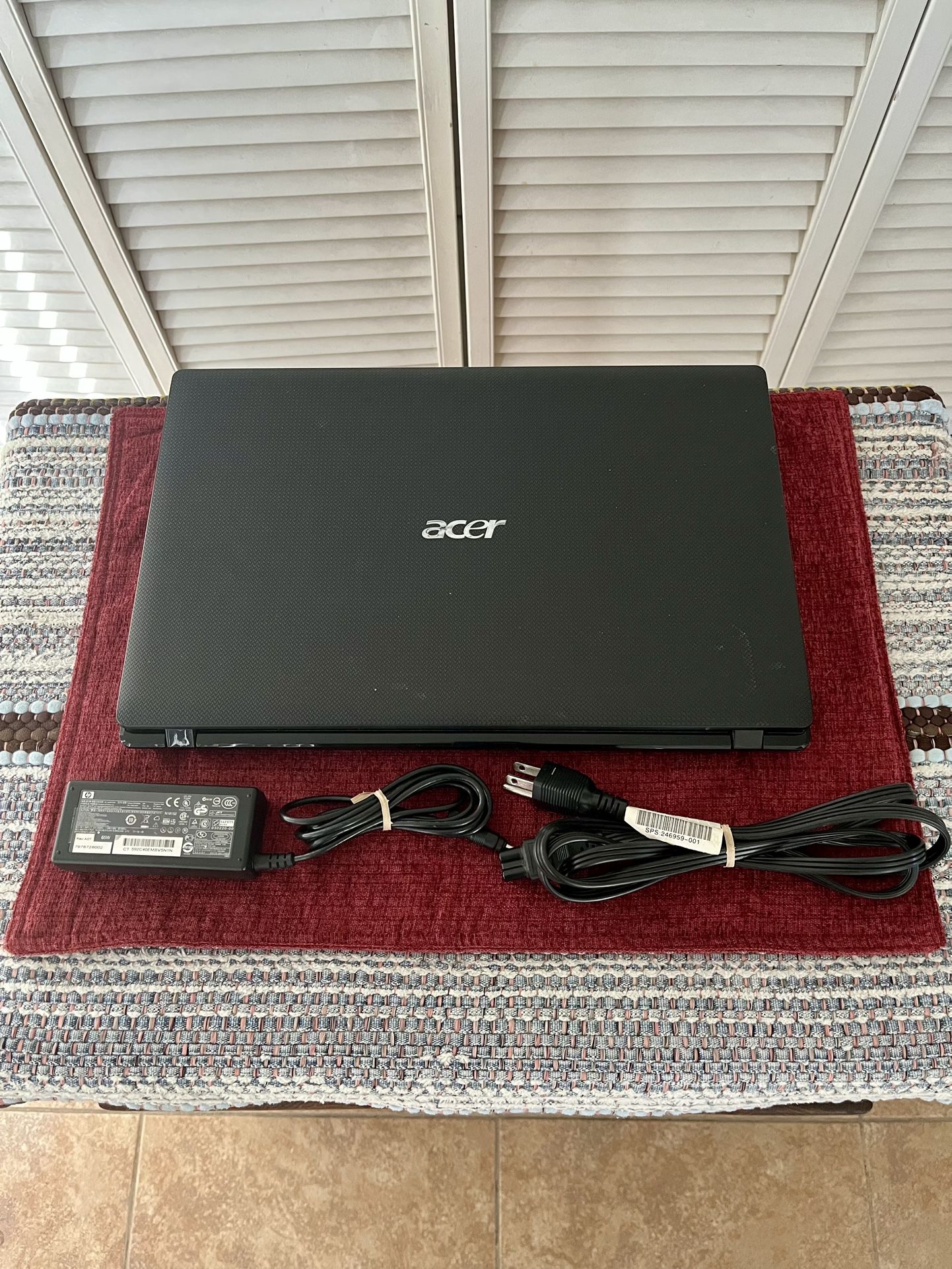 Acer Aspire Laptop With Windows 7 Pro