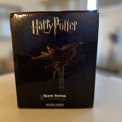 Gentle Giant Harry Potter Flying 