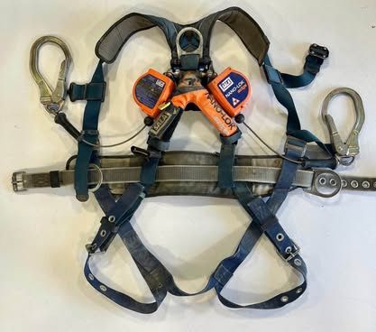 DBI Sala Nano-Lok Edge 8ft Self Retracting Lifeline ExoFit Nex Harness - Medium