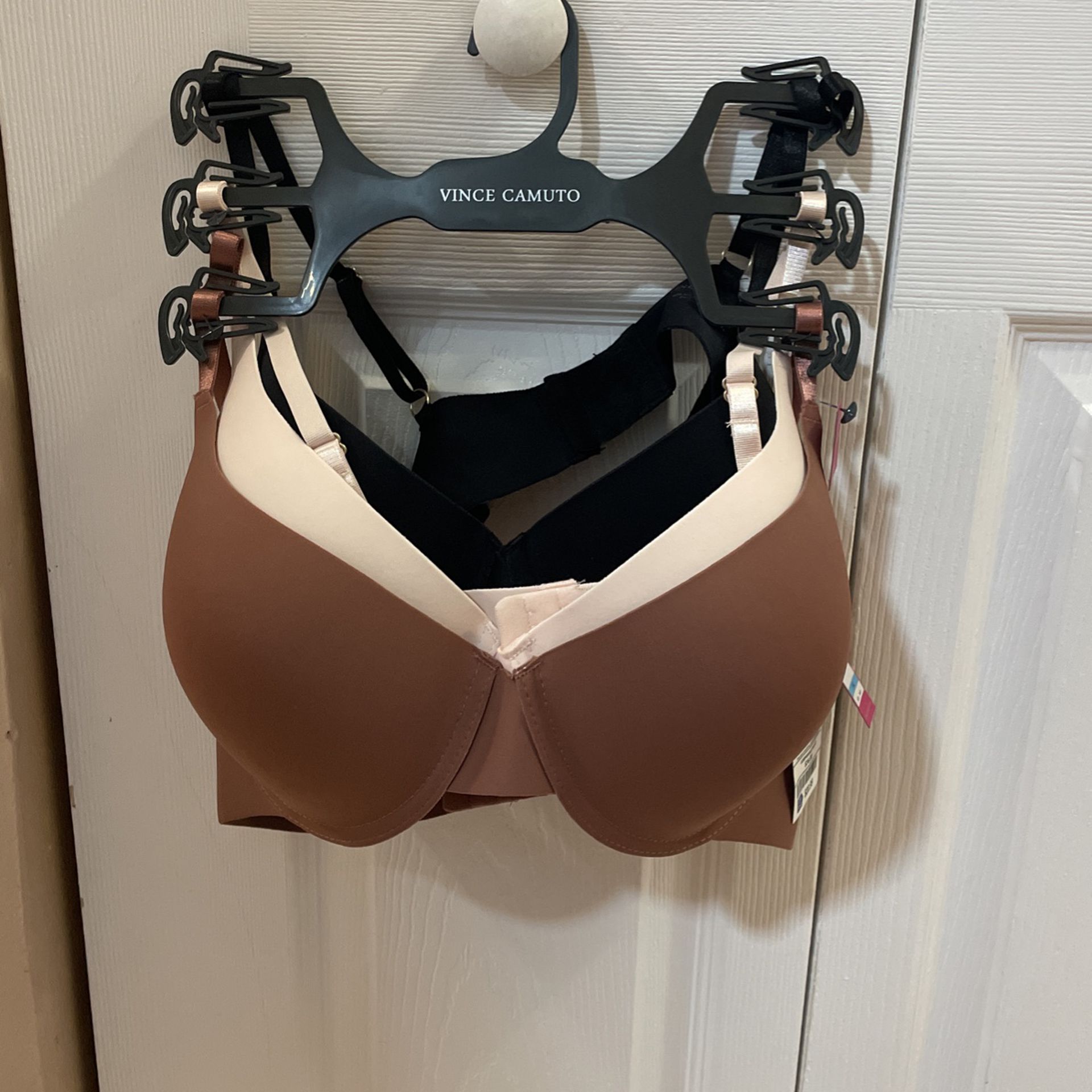Vince Camuto for Sale in Miami, FL - OfferUp
