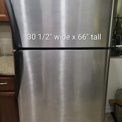 Frigidaire Refrigerator 